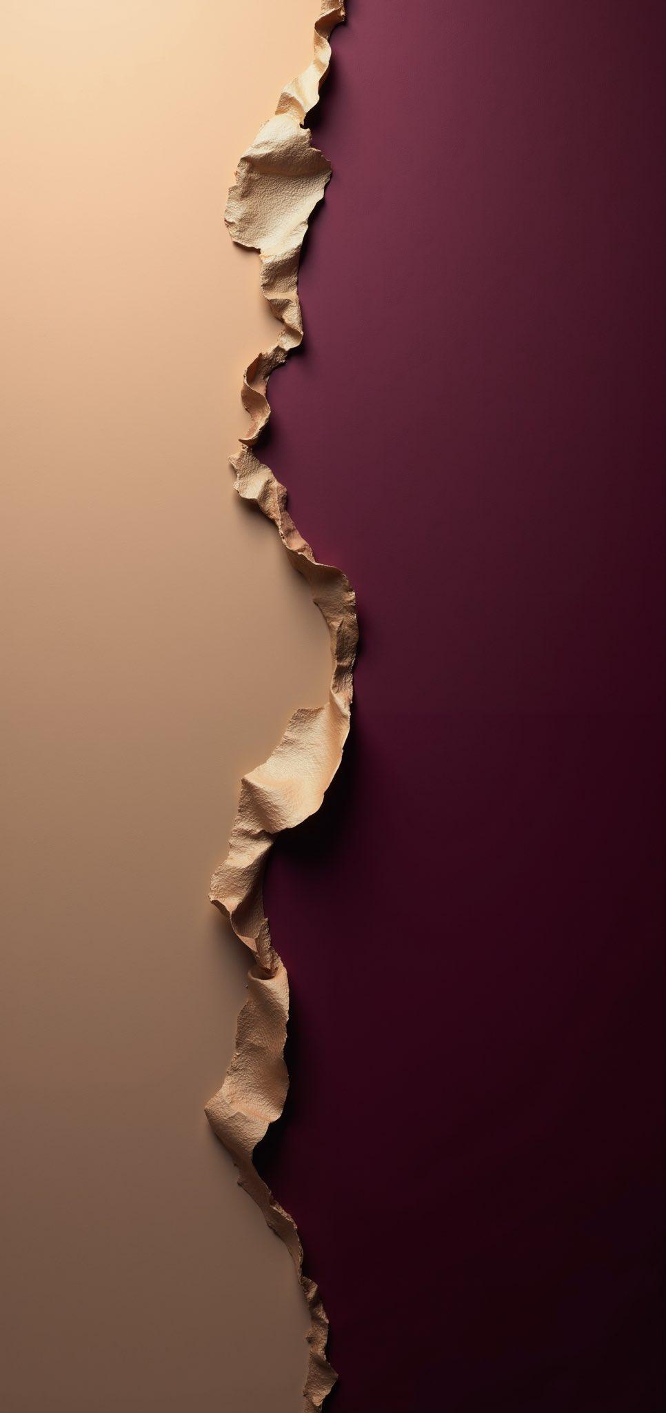 Champagne and Deep Plum 4K