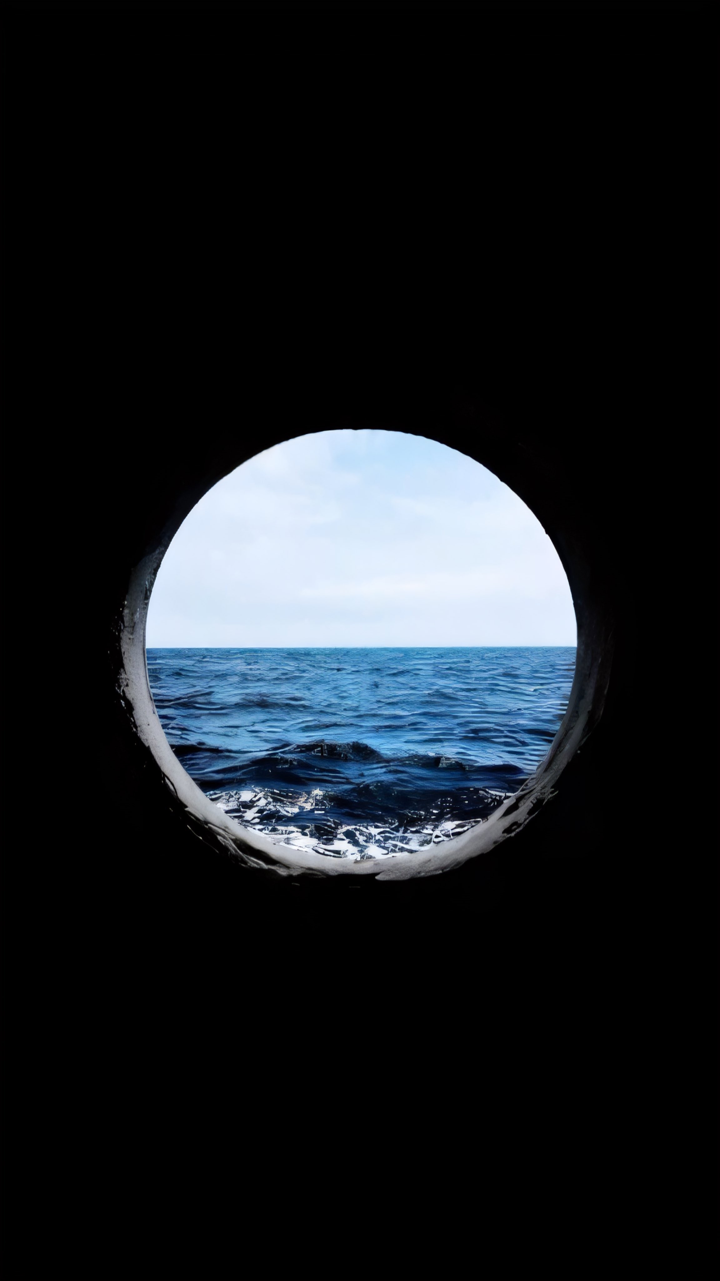 Download Ocean View from a Ship's Porthole in ultra HD 4K resolution for desktop, iPhone and Android devices.