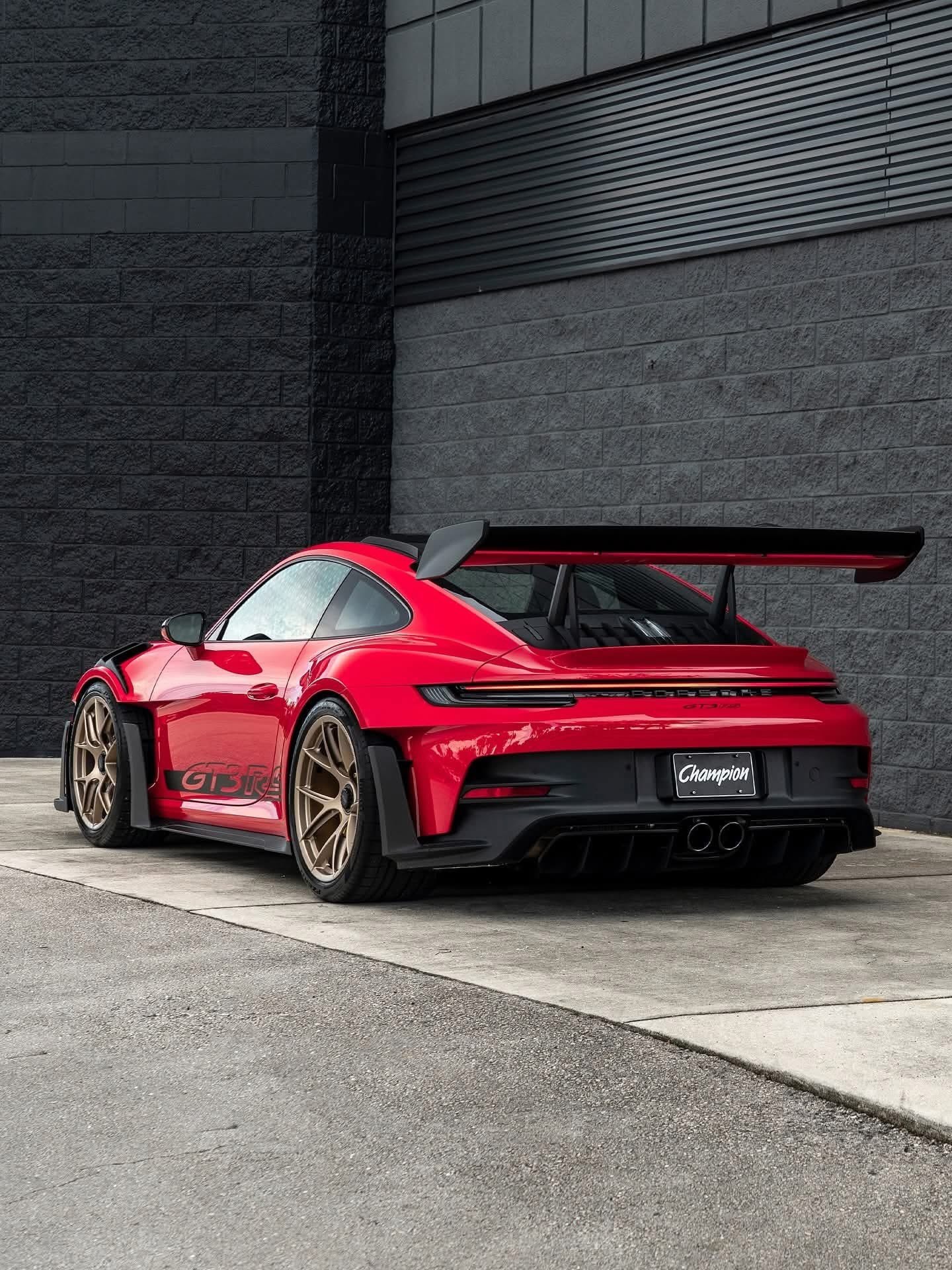 Porsche GT3 RS with Large Rear Wing
