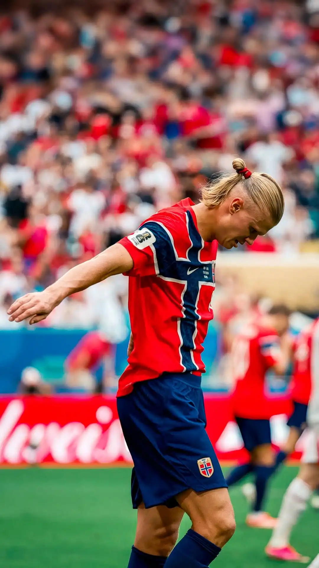 Erling Haaland Norway Jersey Walking